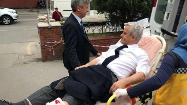 Eski Belediye Başkanını Bacağından Vurdu 1