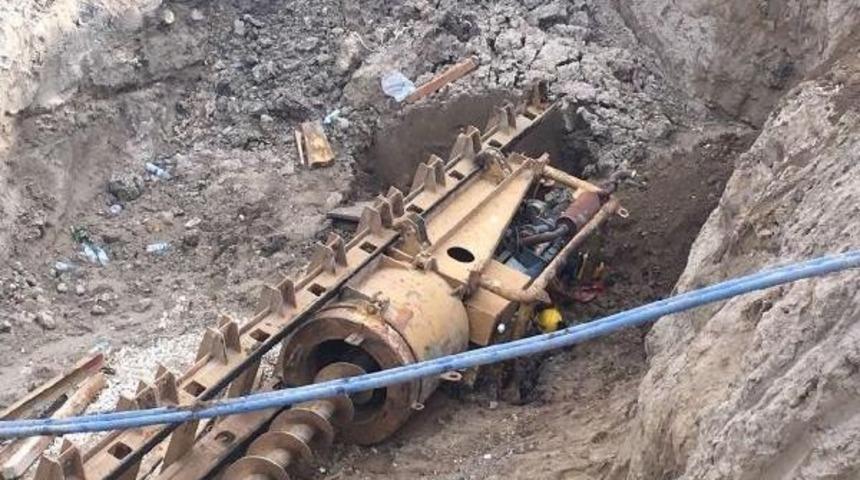 Sondaj Makinesi Devrildi, Altında Kalan Iş&ccedil;i &Ouml;l&uuml;mden D&ouml;nd&uuml;