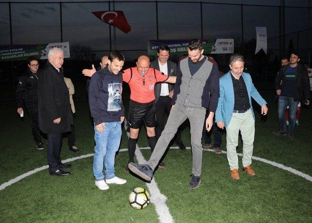 Harun Tekin’den Güldüren Başlama Vuruşu