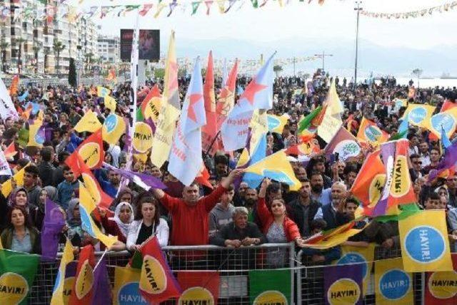 Hdp'den Gündoğdu Meydanı'nda 'hayır' Çağrısı