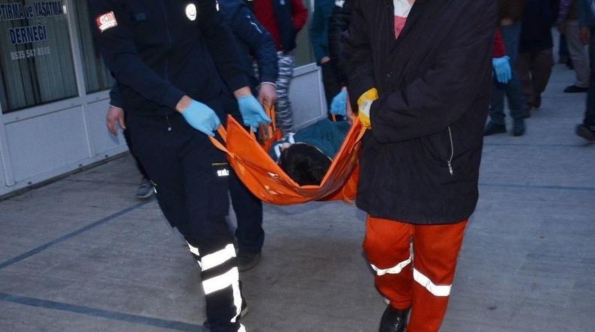 Sentetik Uyuşturucu Kullandığı İddia Edilen Hastaneye Kaldırıldı