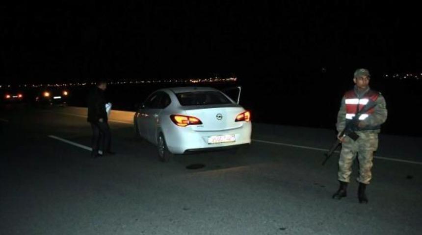 Batman'da Otomobile Pompalı T&uuml;fekli Saldırı: 1 &Ouml;l&uuml;, 1 Yaralı