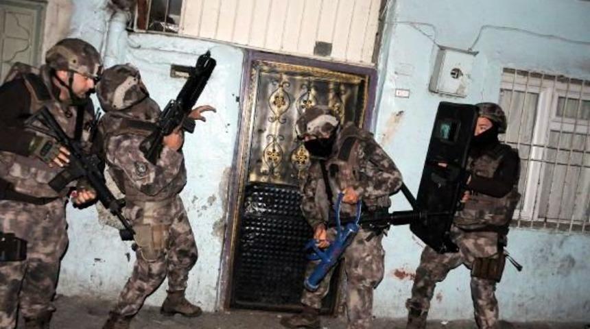 Gaziantep'te, 'torbacılara' Şafak Operasyonu