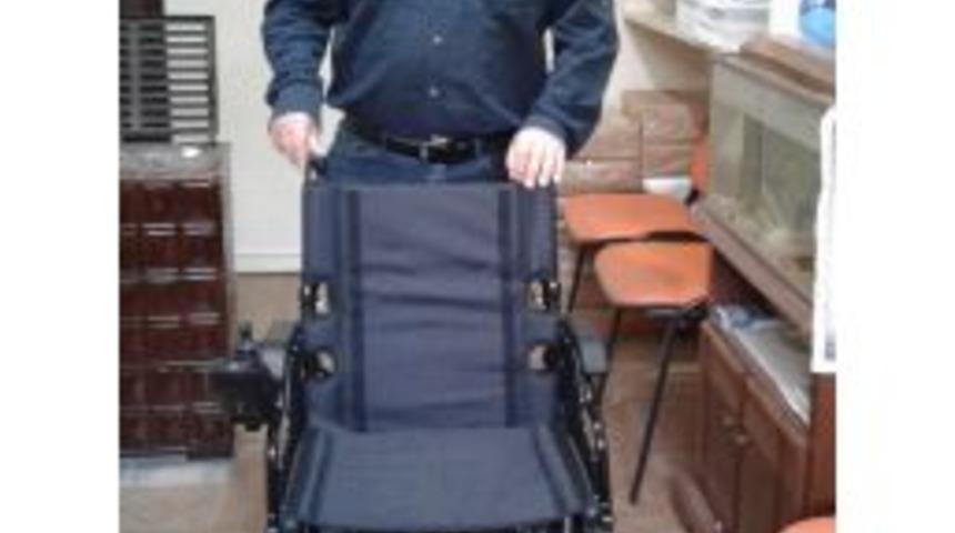 Yardımsever Vatandaştan Ak&uuml;l&uuml; Sandalye