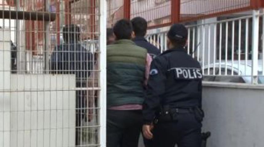 23 Asker Fet&ouml;&rsquo;den Tutuklandı