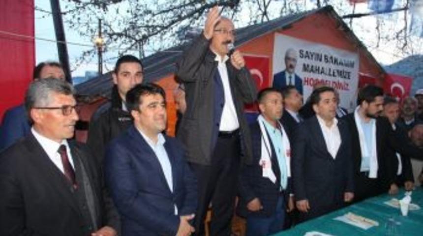 Bakan Elvan Ve Başkan G&uuml;ltekin, Mezitli Tepek&ouml;y&rsquo;de Halkla Buluştu