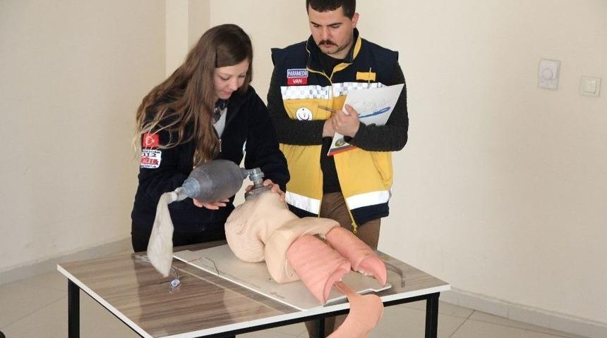 Van&rsquo;da &lsquo;travma Ve Res&uuml;sitasyon&rsquo; Kursu