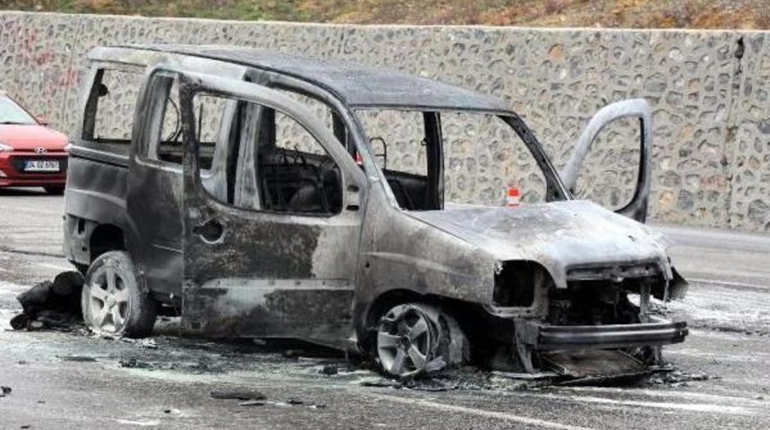 Zonguldak'ta Hafif Ticari Ara&ccedil; Yandı