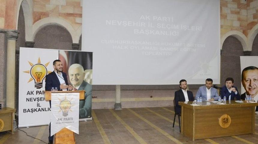 Ak Parti&rsquo;de Sandık G&ouml;revlileri Eğitim Aldı