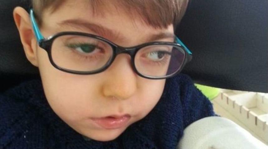 K&uuml;&ccedil;&uuml;k Yiğit Yardım Eli Bekliyor