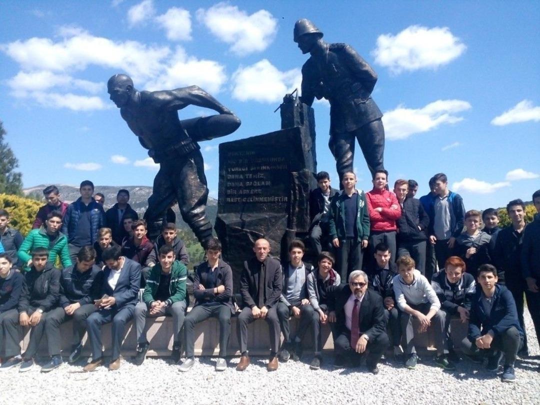 Burhaniye&rsquo;de Ecdada İmam Hatipli Ziyareti