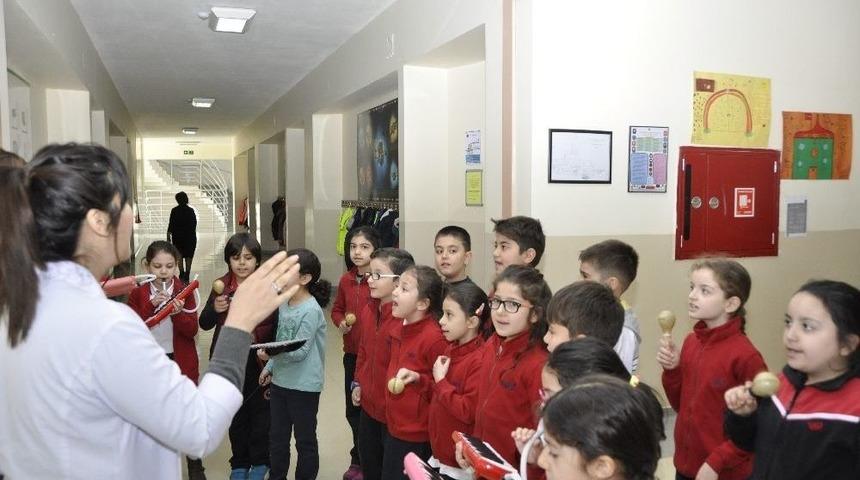 Gkv&rsquo;de 40 Eserden Oluşan Sergi A&ccedil;ıldı