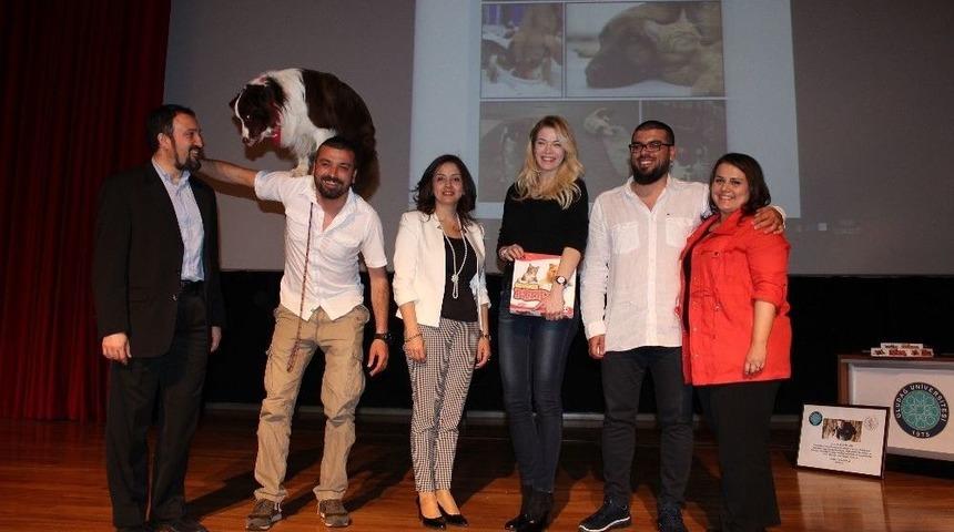 Şampiyon K&ouml;pek Veterinerler İ&ccedil;in H&uuml;nerlerini Sergiledi
