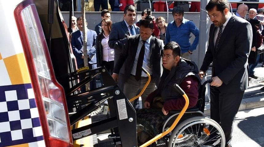 Beşiktaş’ta ‘engelsiz Taksi’ Uygulamasının Provası Yapıldı