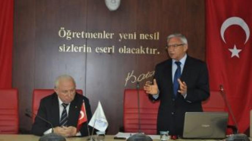 Eğitim Anadolu &Uuml;niversitesinde Masaya Yatırıldı