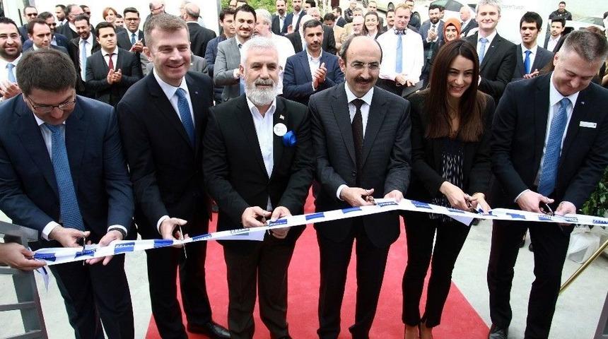 Teknoloji Devi Zeıss T&uuml;rkiye&rsquo;deki Yatırımını Hizmete A&ccedil;tı