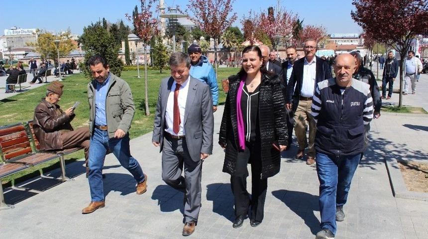 Milletvekili H&uuml;rriyet Referandum &Ccedil;alışmalarını Gebze&rsquo;de S&uuml;rd&uuml;rd&uuml;