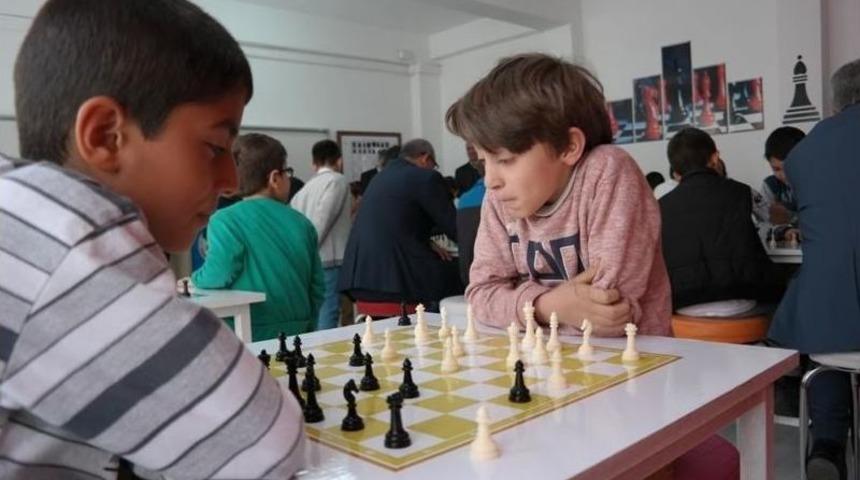 Bing&ouml;l&rsquo;de Satran&ccedil; Salonu A&ccedil;ıldı