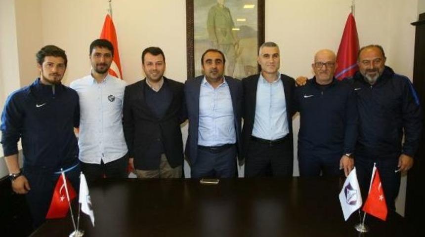 1461 Trabzon,teknik Direkt&ouml;r İlker Erdem Ile S&ouml;zleşme Imzaladı