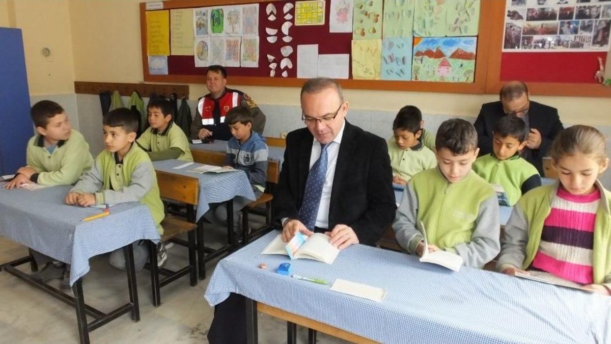 Burhaniye&rsquo;de Kaymakam &Ouml;ner 5 Kırsal Mahalleyi Ziyaret Etti