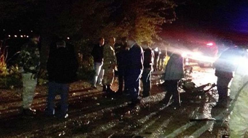 Askerden Izne Geldi, 2 Arkadaşıyla Kazada &Ouml;ld&uuml;