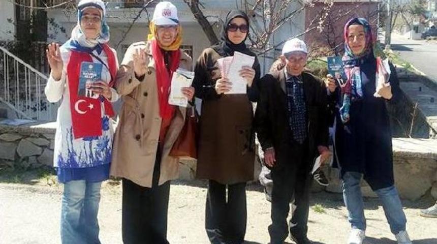 Referandum &Ccedil;alışmasında Otomobil &Ccedil;arpması Sonucu &Ouml;ld&uuml;