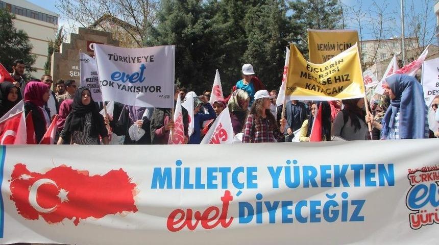 Bilecik&rsquo;te &rsquo;t&uuml;rkiye İ&ccedil;in Evet&rsquo; Y&uuml;r&uuml;y&uuml;ş&uuml;