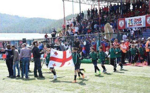 Terim Ve Riekerink, U12 İzmir Cup Açılışına Renk Kattı