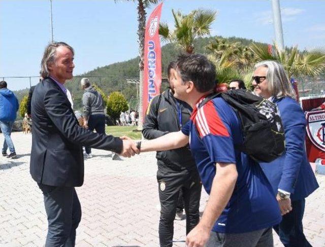 Terim Ve Riekerink, U12 İzmir Cup Açılışına Renk Kattı