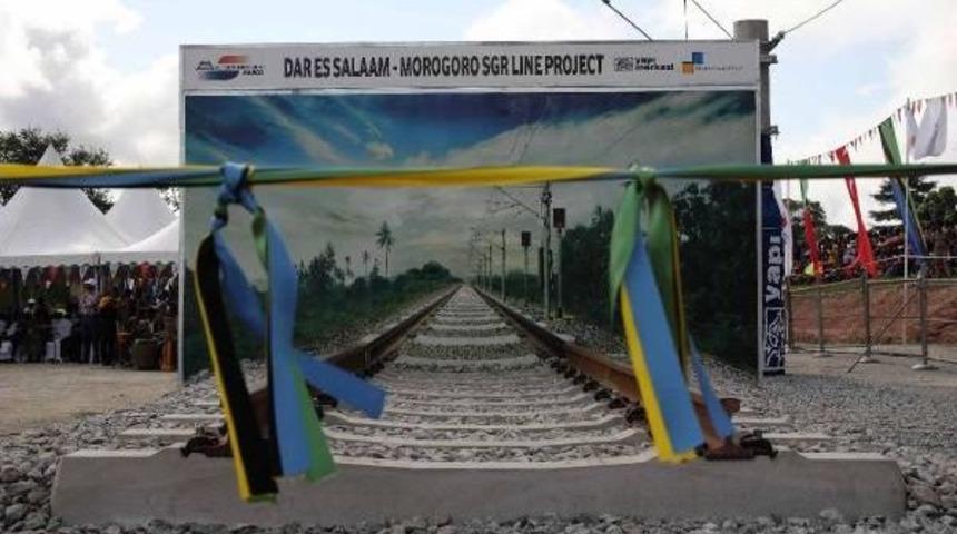 Doğu Afrika&rsquo;Nın En Hızlı Treni I&ccedil;in 1.1 Milyar Dolarlık Projenin Temeli Atıldı