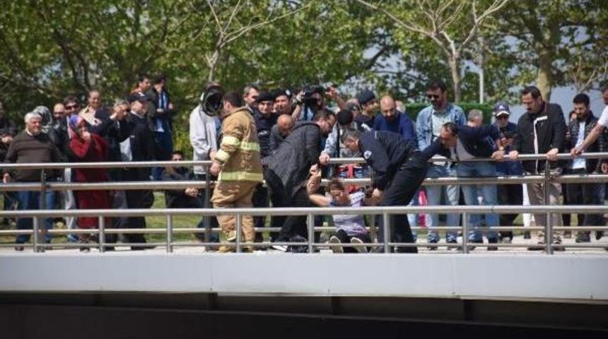 Kocasına Kızdı Altge&ccedil;itin &Uuml;zerine &Ccedil;ıktı