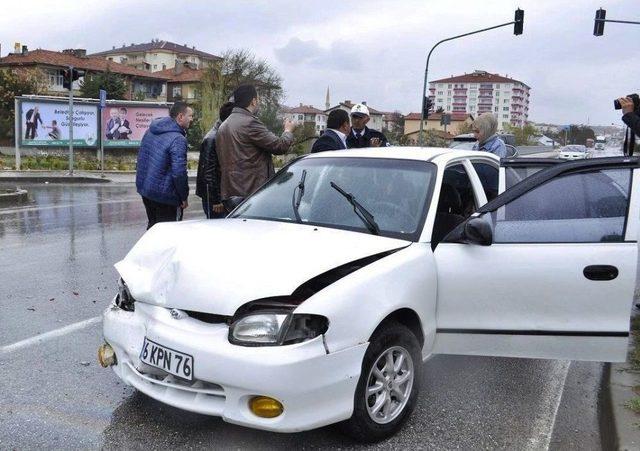 Çorum’da Zincirleme Trafik Kazası: 4 Yaralı