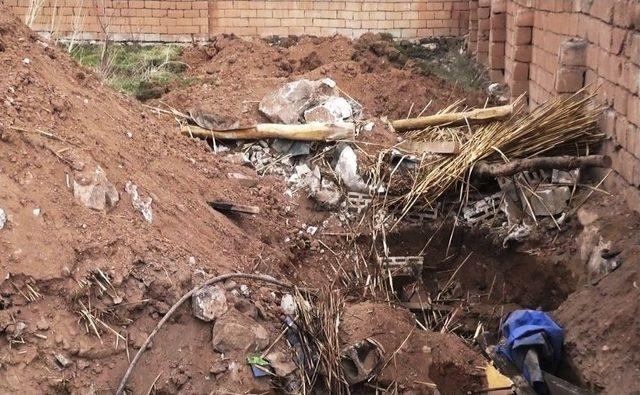 Doğubayazıt&rsquo;ta Patlayıcı D&uuml;zenekli T&uuml;p Bulundu 1