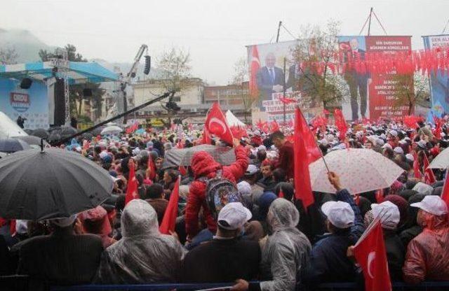 Cumhurbaşkan Erdoğan: Türkiye’Ye Ihanet Eden Taş Kesilir