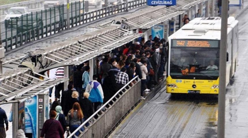 İBB'den okulların açılışı önlemleri: Toplu taşıma 06-14.00 saatleri arasında ücretsiz