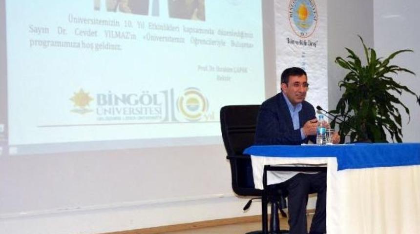 Ak Partili Yılmaz: Krizler Ve Darbe Teşebb&uuml;s&uuml; Mevcut Sistemin &Uuml;r&uuml;n&uuml;