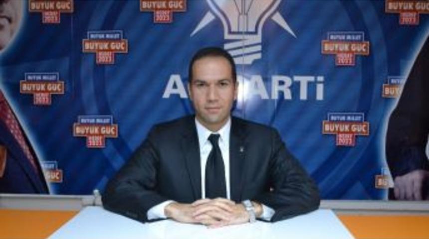 Ak Parti İl Başkanı Emrah &Ouml;zdemir Referandum &Ccedil;alışmasında