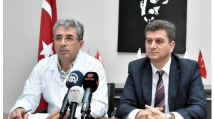 H&uuml;sn&uuml; Bozkurt'un Annesi Tedavi G&ouml;rd&uuml;ğ&uuml; Hastaneden &Ccedil;ıkarıldı (3)