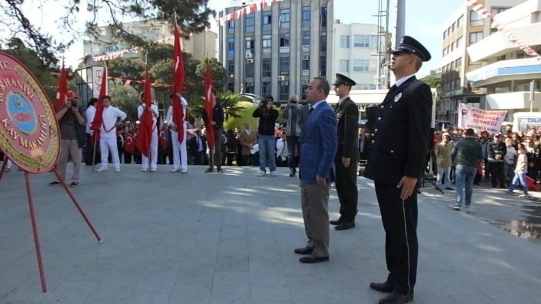 Burhaniye&rsquo;de Atat&uuml;rk&rsquo;&uuml;n İl&ccedil;eye Gelişi Kutlandı