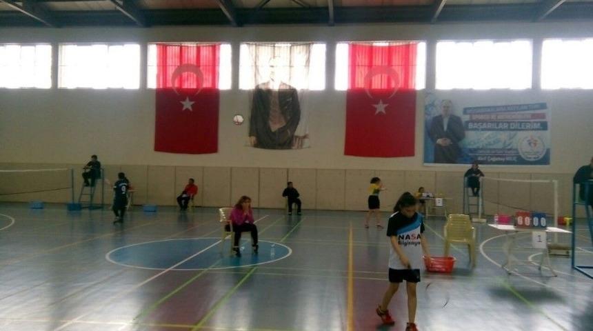 Badminton Bay Bayan Grup M&uuml;sabakaları Başladı