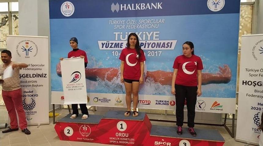 Ege Millioğulları &Ouml;zel Sporcular T&uuml;rkiye Y&uuml;zme Şampiyonasında 3 Altın Kazandı