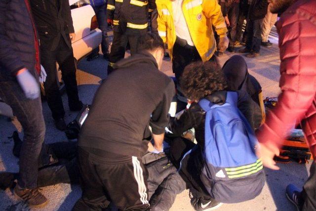 Kamyon İle Otomobil Çarpıştı: 1 Ölü 2