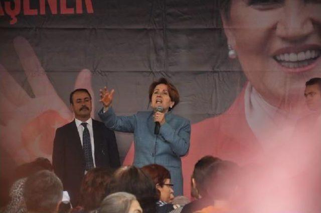 Akşener: Biz Bu Anayasayı Anlatalım Derken 'anayasa Profesörü' Olduk