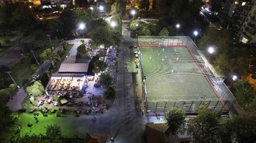 Bayraklı&rsquo;da Parklar Yaza Hazır