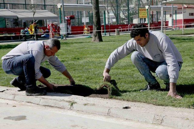 Bayraklı&rsquo;da Parklar Yaza Hazır 3