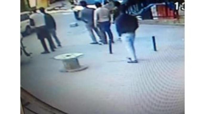 (&ouml;zel Haber) Lise &Ouml;ğrencisi Bı&ccedil;akla Dehşet Sa&ccedil;tı
