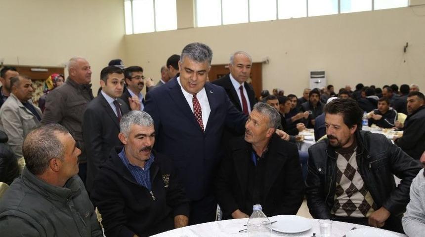 Başkan &Ouml;zg&uuml;ven: &ldquo;biz, Şehrimize Hizmet Eden B&uuml;y&uuml;k Bir Aileyiz&rdquo;
