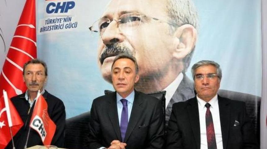 Chp'li Şimşek: Suriyeliler Volta Atıp, Kızlarımıza Tacizde Bulunuyor