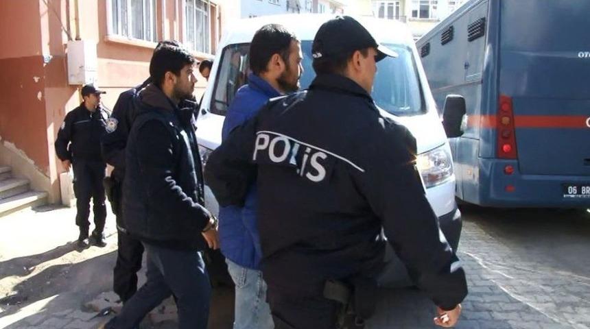 Fet&ouml;&rsquo;den G&ouml;zaltına Alınan 10 Asker Daha Adliyeye Sevk Edildi