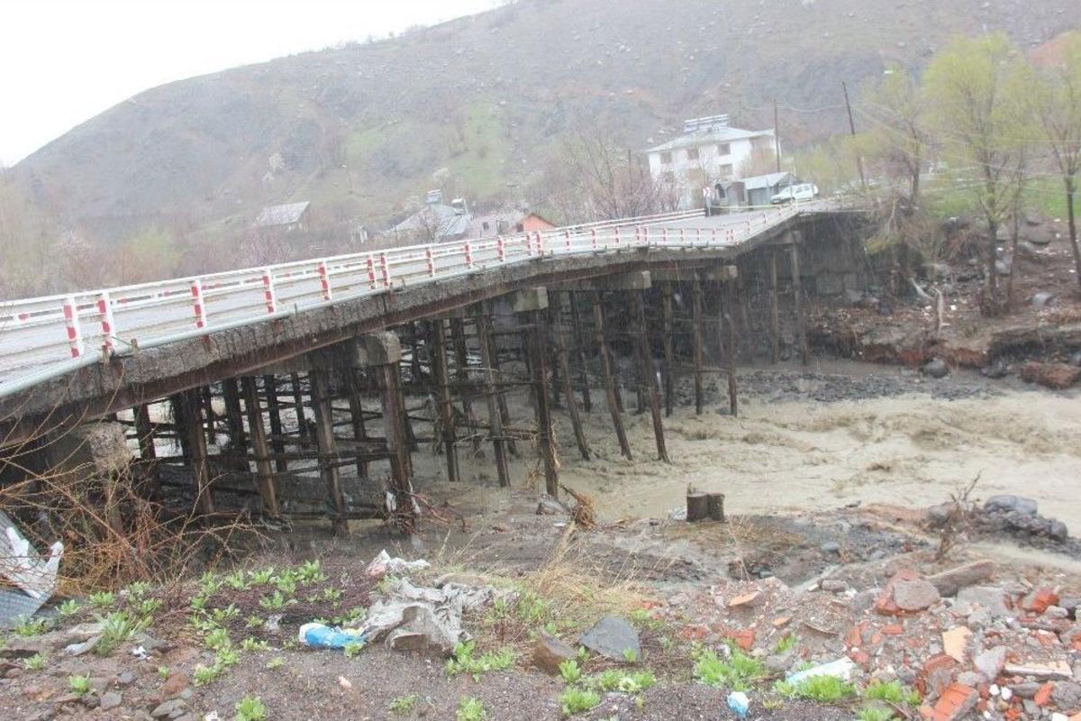 Bing&ouml;l&rsquo;deki Selin Zararı G&uuml;n Ağarınca Ortaya &Ccedil;ıktı